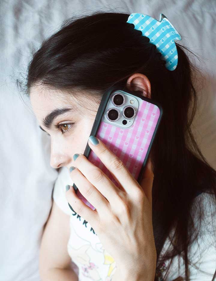 Lifestyle Image 03 Pink Gingham Hearts